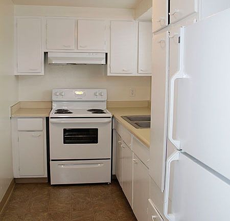 4th image of 1871 S University Blvd APT 04