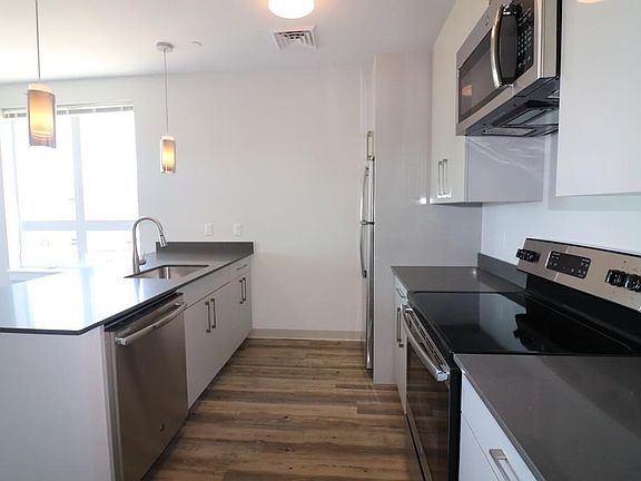 2nd image of 161 Washington St #1423