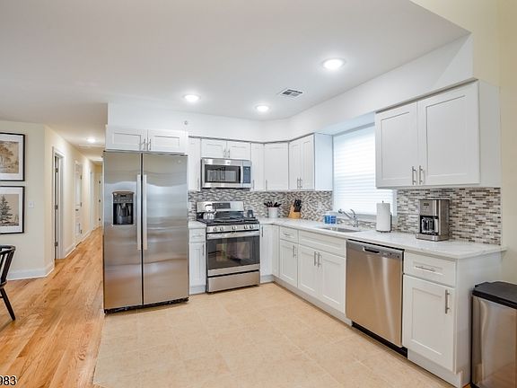 4th image of 84 W Alpine St