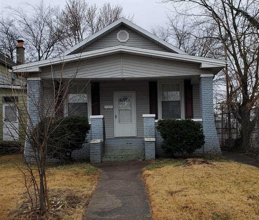 1st image of 1318 W Missouri St