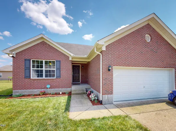 215 Red Crest Dr, Shepherdsville, KY 40165