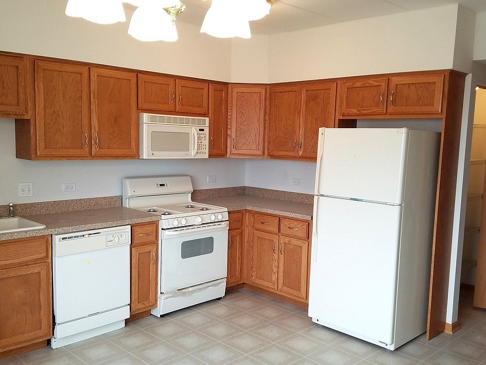 2nd image of 5500 115th St APT 402