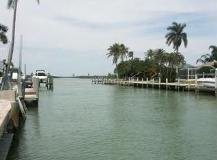 961 Sundrop Ct, Marco Island, FL 34145