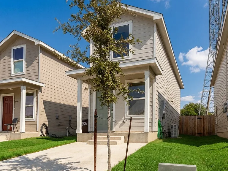 7128 Elm Cv — Photo 2
