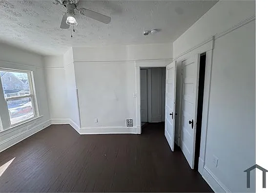 3300 W 98th St #5 — Photo 8