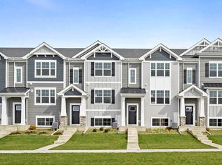 8766 Clover Ln, Saint John, IN 46373