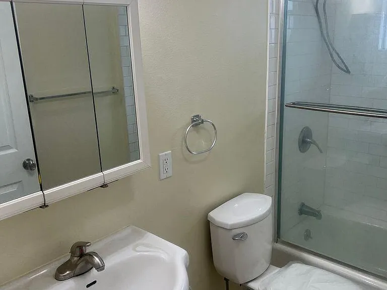 3856 S. Normandie Ave — Photo 12