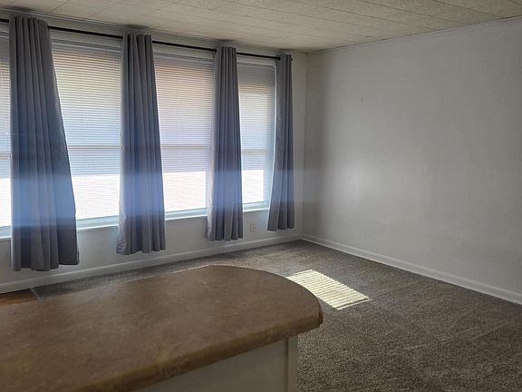 5th image of 14 White Studio Selinsgrove Park