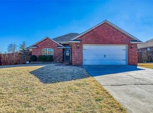 564 NE 22nd St, Newcastle, OK 73065
