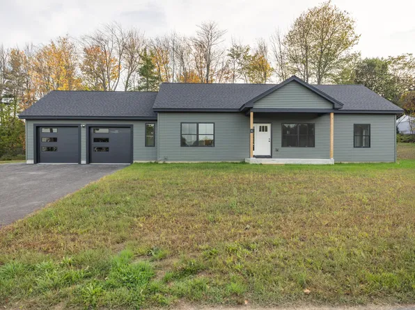6 Denise Street, Lewiston, ME 04240