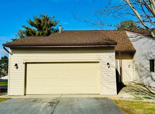 2753 Stonebluff Dr SW #88, Wyoming, MI 49519