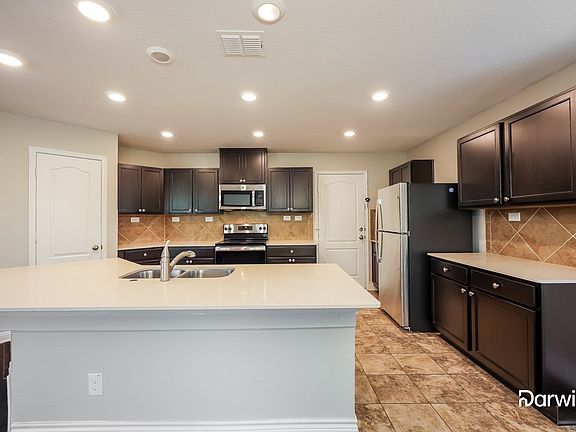 3rd image of 1303 Hawk Ct