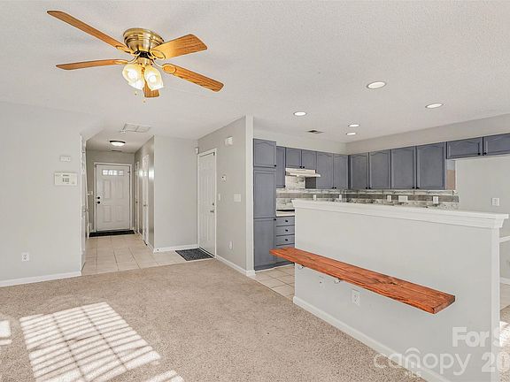 3rd image of 4557 Antelope Ln