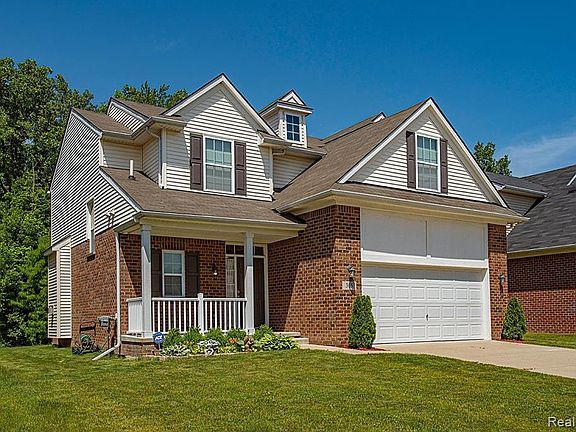 2nd image of 365 Brookfield Dr #89