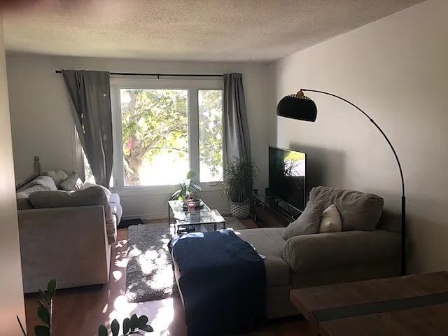 376 Melanie Ave #1 — Photo 8