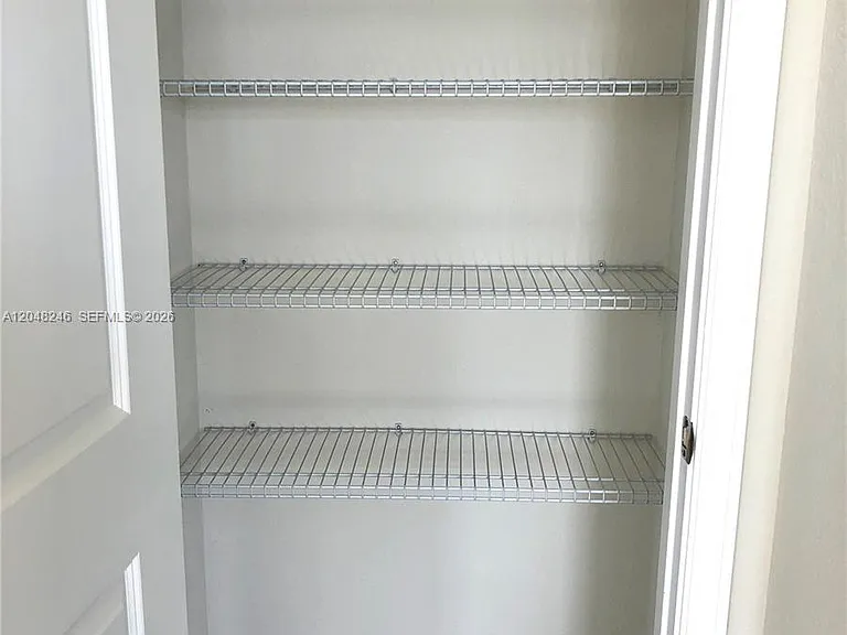 4984 Greenway Dr — Photo 22