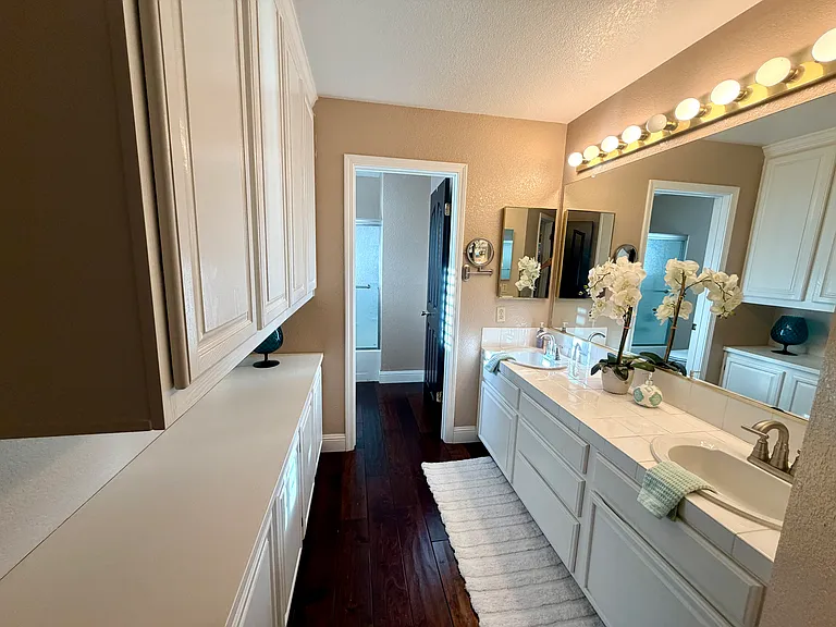 2205 Prestwick Dr — Photo 42