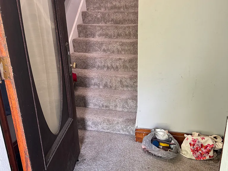722 Columbia Tpke — Photo 11