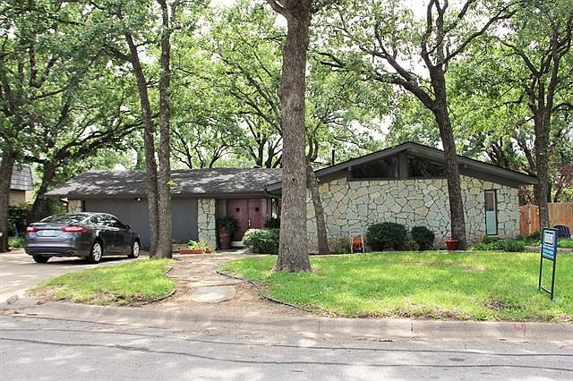 1st image of 808 Chaparral Ct