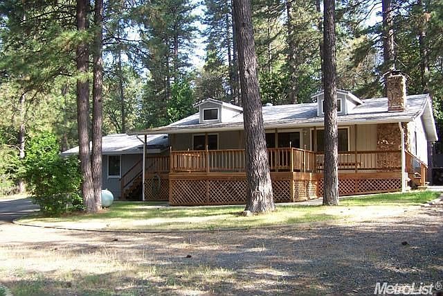 1st image of 20175 Redwood Dr
