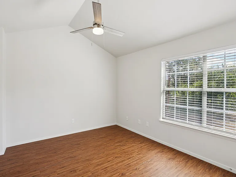 2 and 3 Bedroom Upstairs Bedroom #1