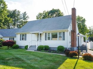 7 Douglas Cir, West Hartford, CT 06110