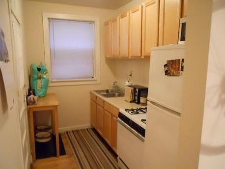 1st image of 4873 N Hermitage Ave APT 3N