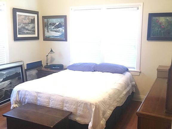 2nd image of 1750 Martina Ave APT D