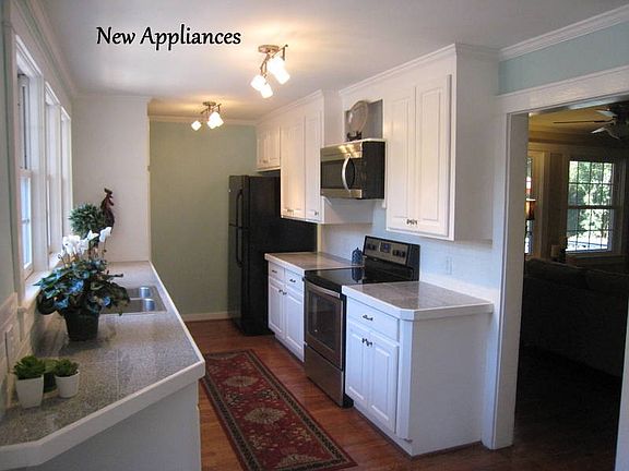 5th image of 2603 E Briarwood Dr