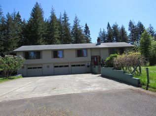 56781 Henry George Rd, Coquille, OR 97423
