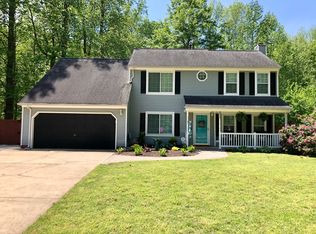 801 Whisper Hollow Dr, Chesapeake, VA 23322