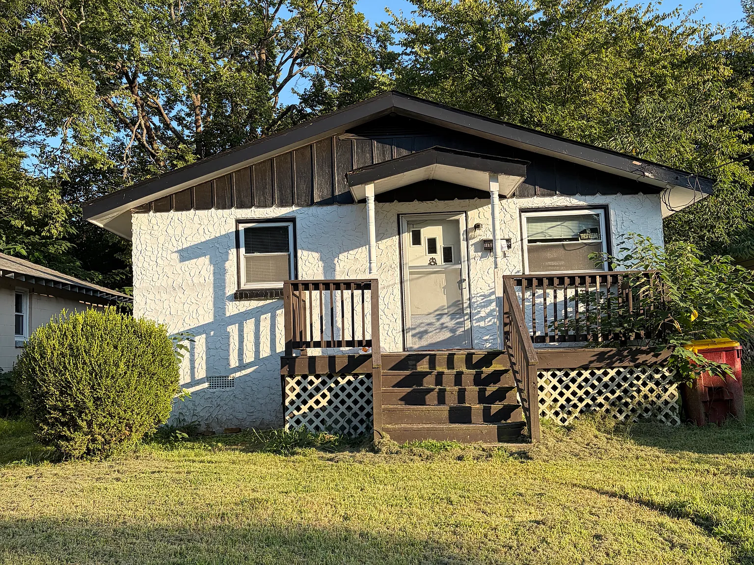 2 bed, 800 sqft, $1,050 — Photo 1