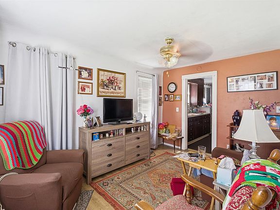 5th image of 1810 Hardcastle Ave