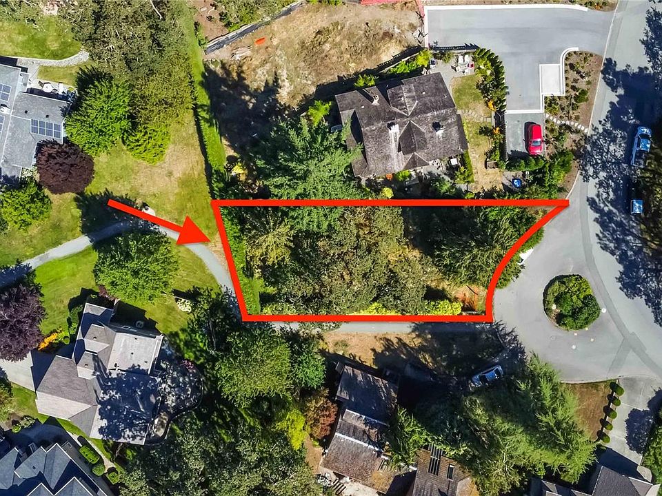 1st image of 933 Woodhall Dr