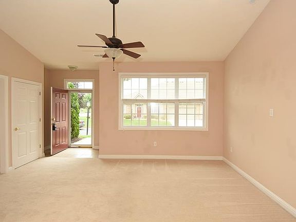 5th image of 18352 Piers End Dr