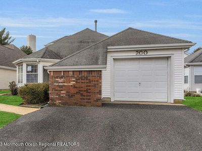 200 Loganberry Lane, Freehold, NJ, 07728