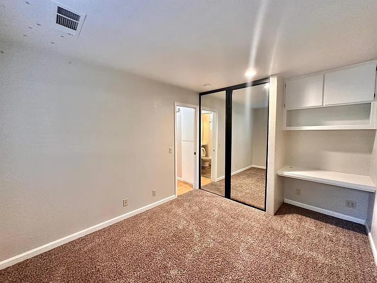 10529 Boulder St — Photo 16