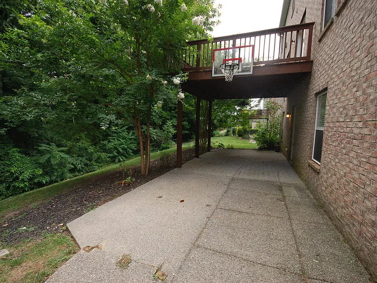 314 Forest Bend Dr — Photo 37