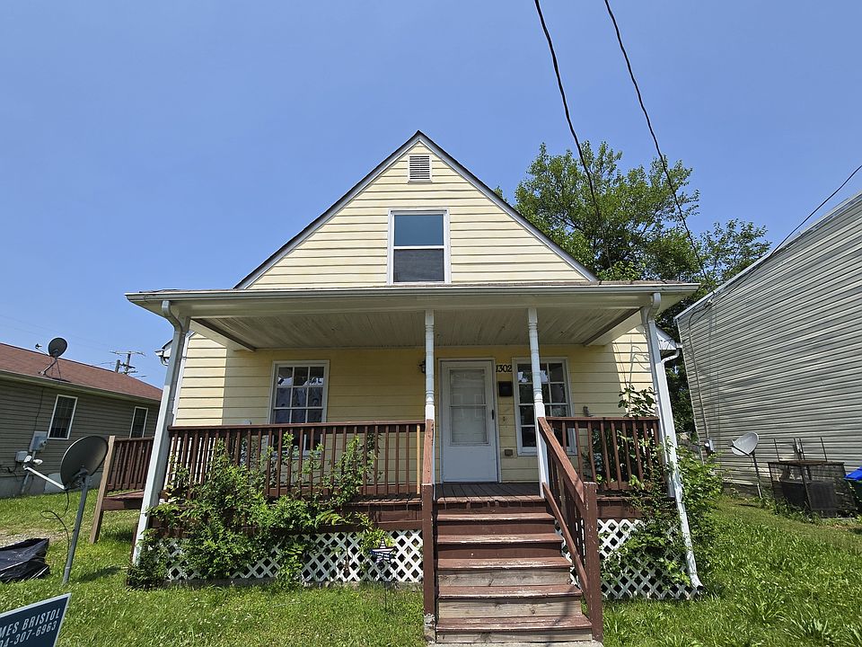 1st image of 1302 N 28th St