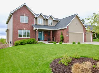 9233 Simi Ct, Lincoln, NE 68526