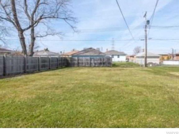 3rd image of 36 Trudy Ln
