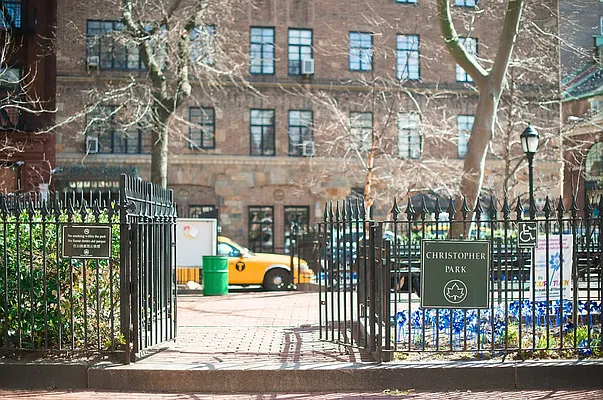 Rented by Compass | media 14