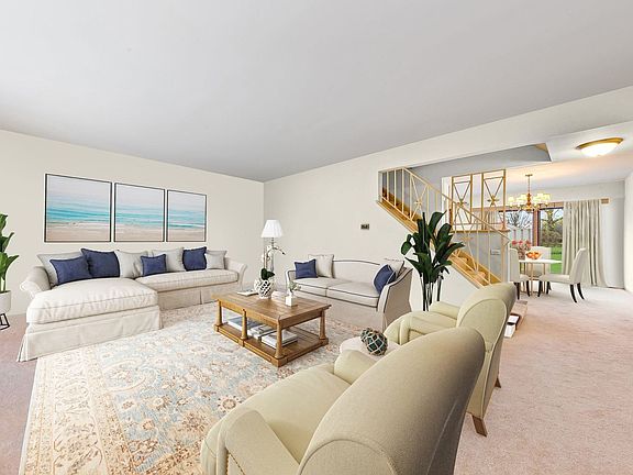 3rd image of 204 Chanticleer Ln #204