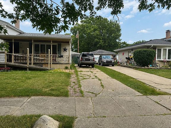 2nd image of 8207 Grace St