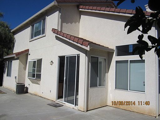 3rd image of 3272 Montecito Dr