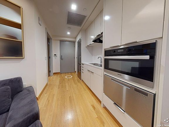 3rd image of 115 Mount Auburn St #205