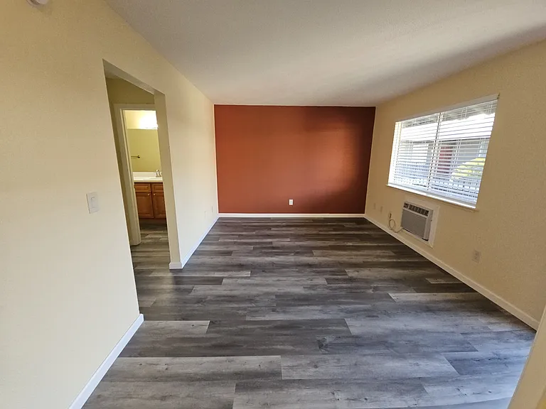1210-1250 Kenny Dr — Photo 158