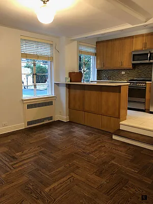 Rented by R New York | media 11