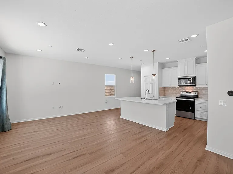 2471 Satsuma Ct — Photo 8