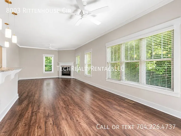 8003 Rittenhouse Cir — Photo 14
